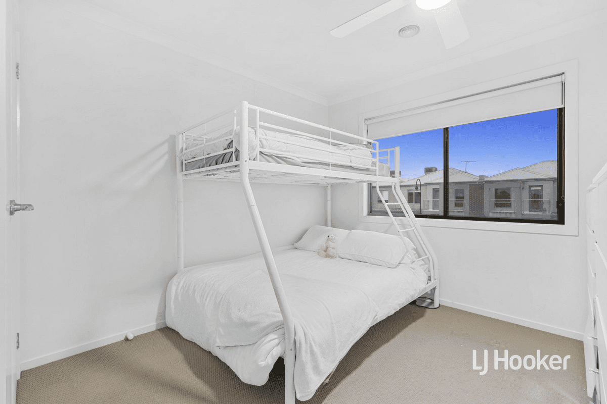 26 Kingsley Avenue, POINT COOK, VIC 3030