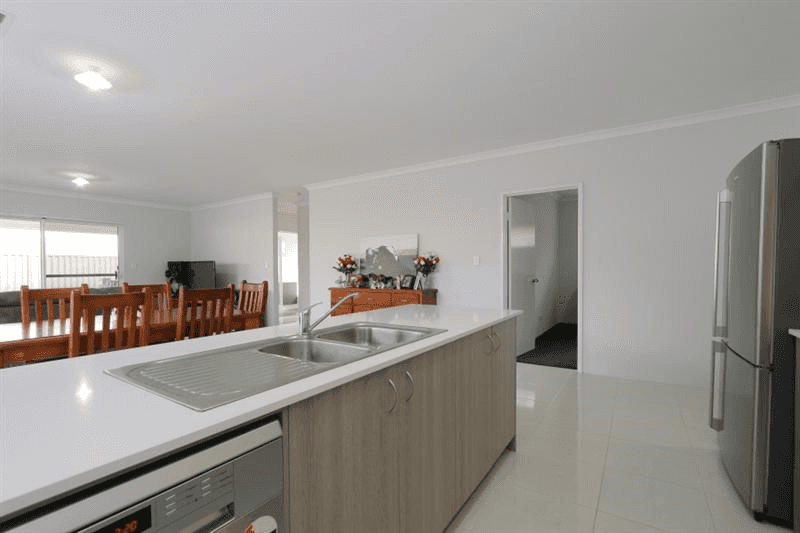 3 LIMONE Street, AVELEY, WA 6069