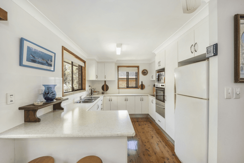 182 Eastern Road, KILLARNEY VALE, NSW 2261