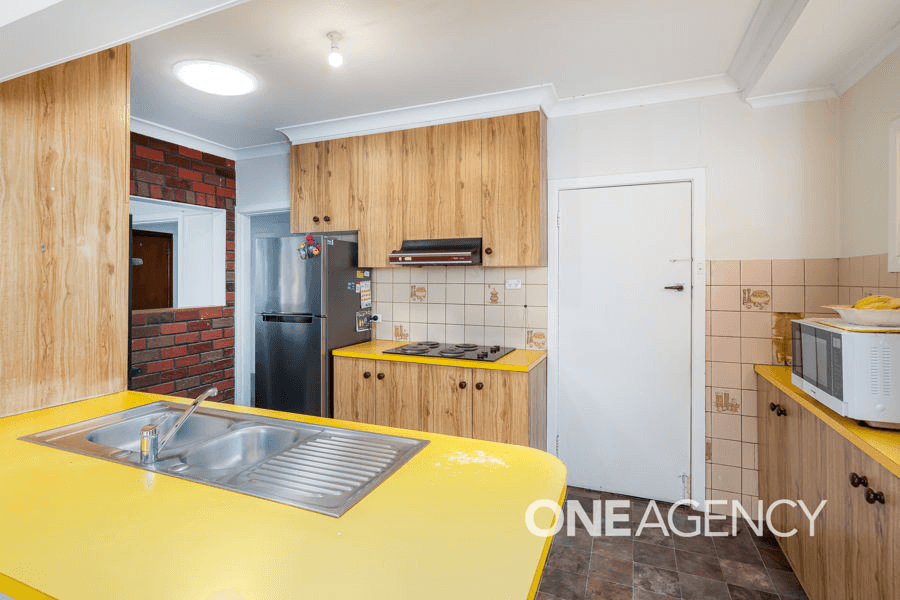 53 HEYDON AVENUE, TURVEY PARK, NSW 2650