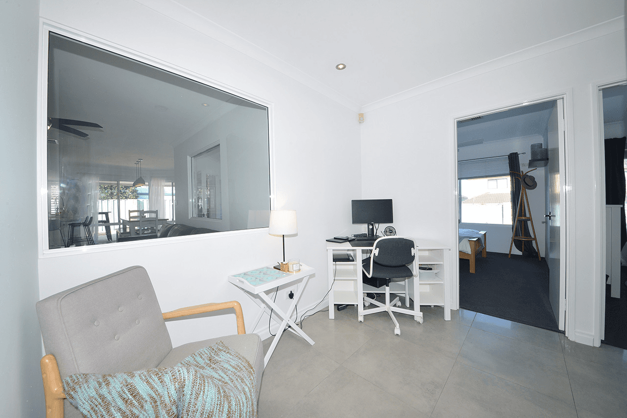 36 Rochester Drive, Mindarie, WA 6030