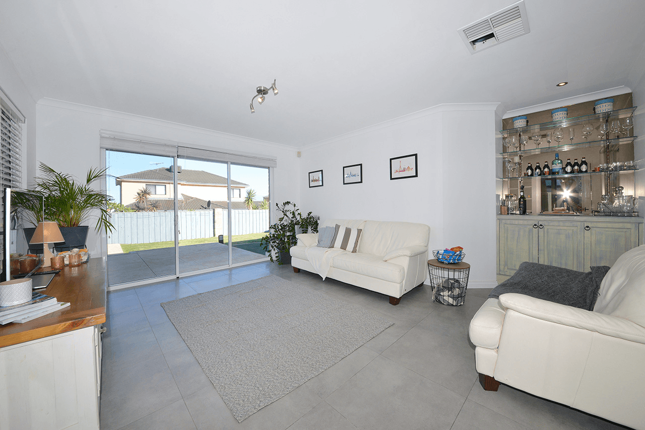 36 Rochester Drive, Mindarie, WA 6030