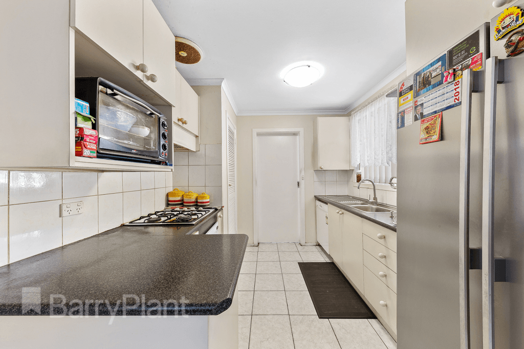 10 Tarlee Drive, Albanvale, VIC 3021