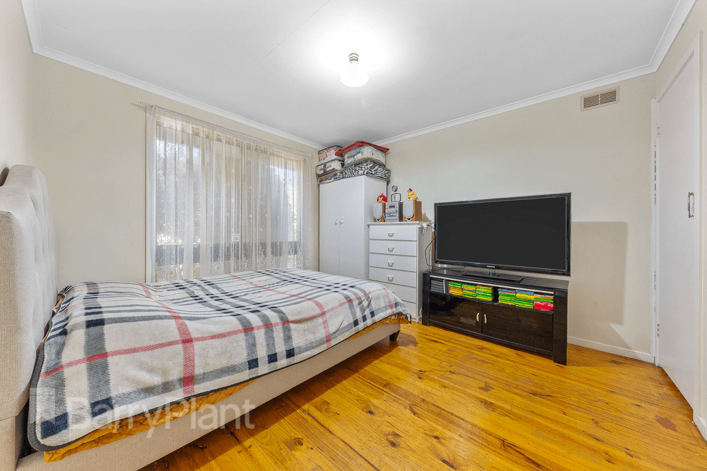 10 Tarlee Drive, Albanvale, VIC 3021