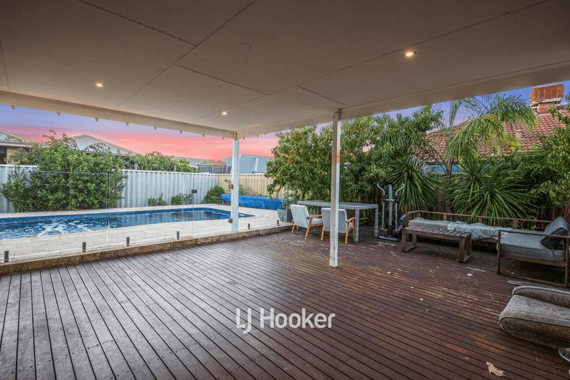 12 Garrigue Gardens, Yalyalup, WA 6280