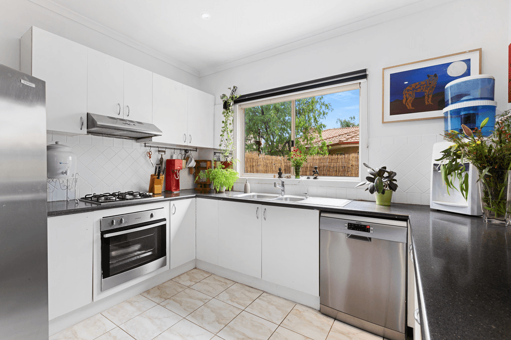 2 Bethune Court, SEAFORD, VIC 3198