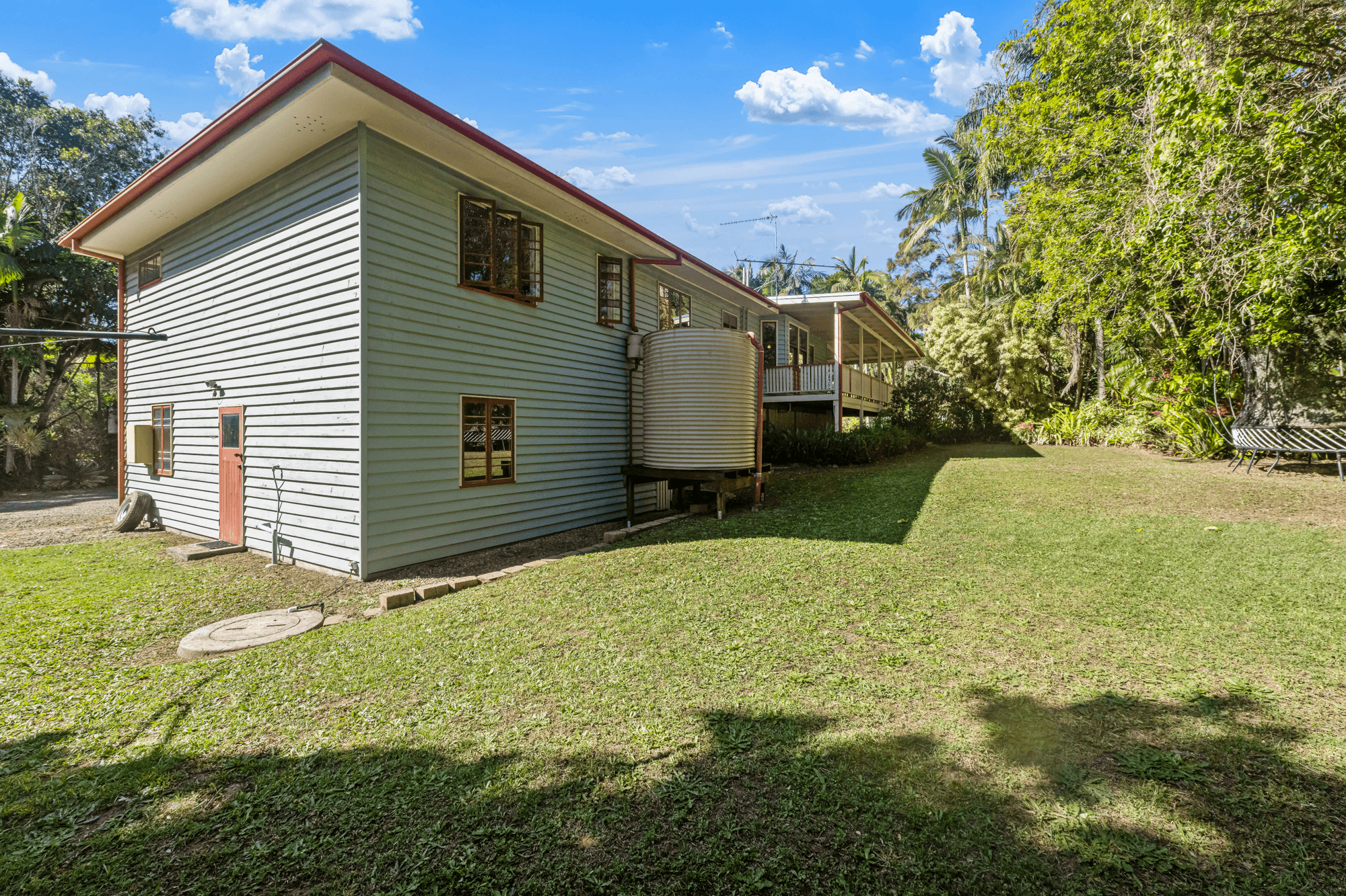 8 Rovera Road, GLASS HOUSE MOUNTAINS, QLD 4518