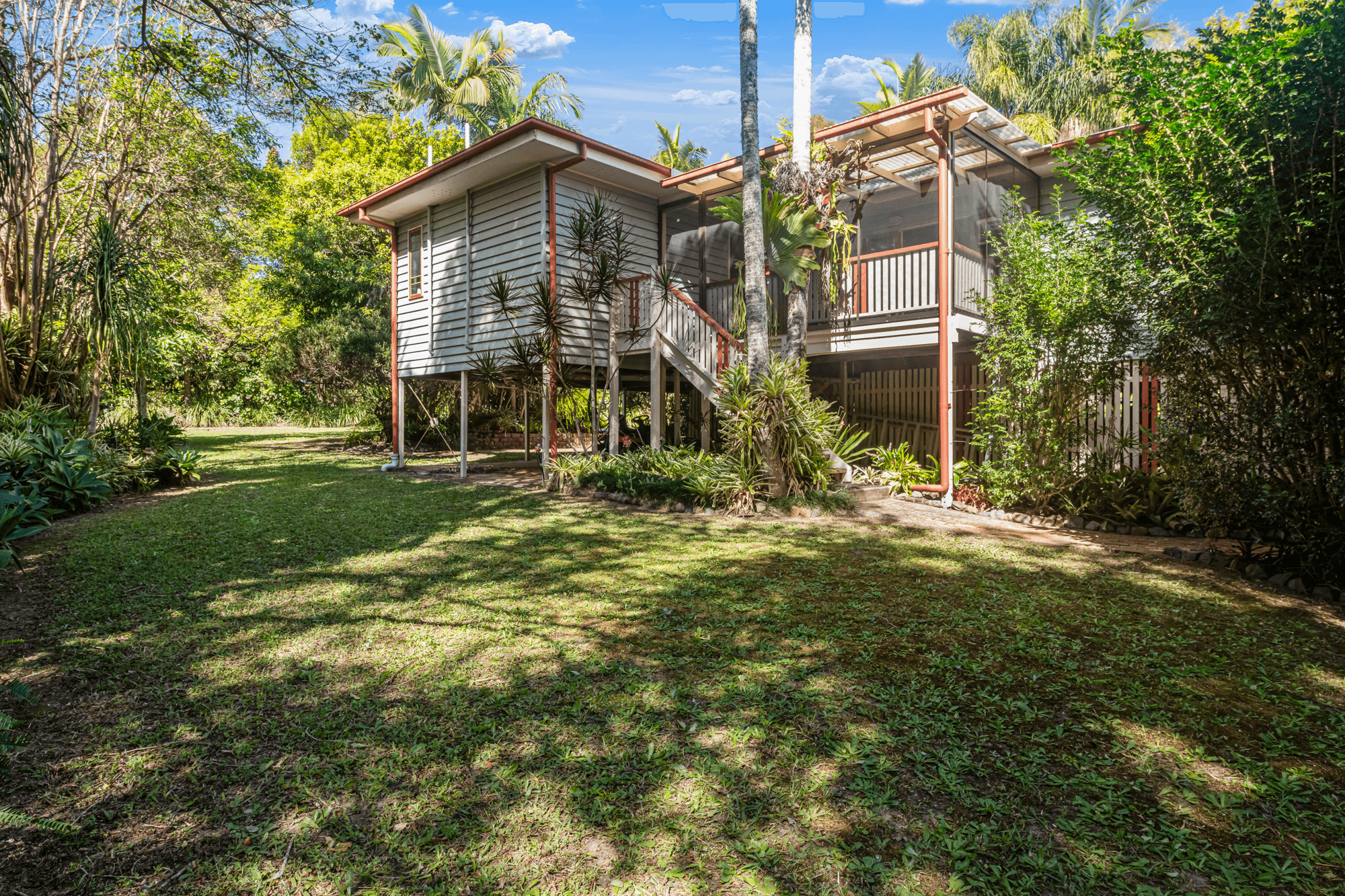 8 Rovera Road, GLASS HOUSE MOUNTAINS, QLD 4518