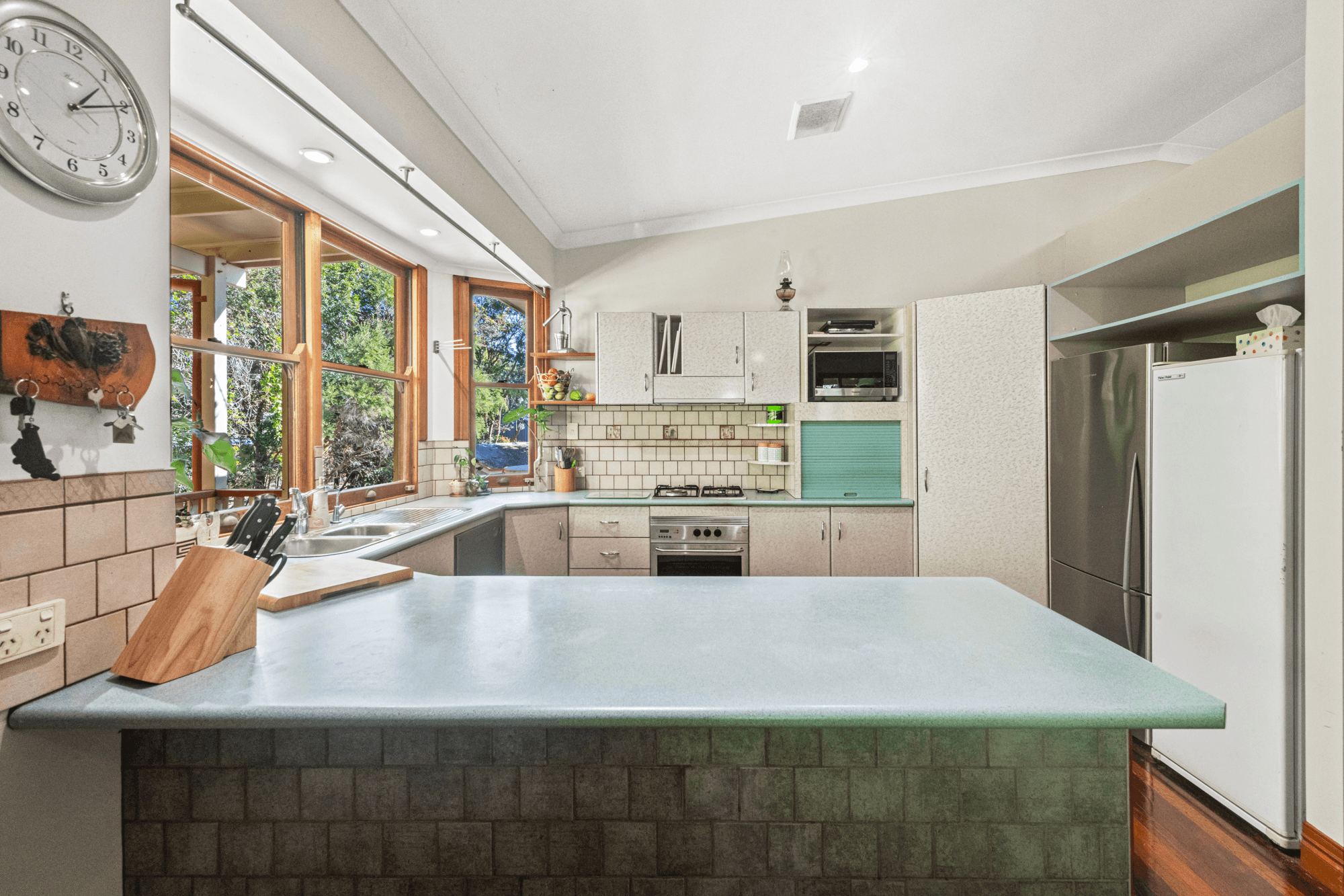 8 Rovera Road, GLASS HOUSE MOUNTAINS, QLD 4518