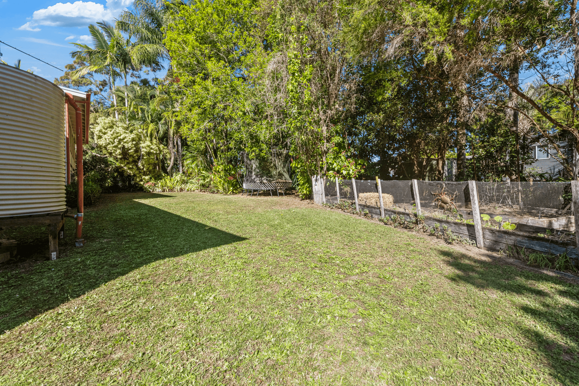 8 Rovera Road, GLASS HOUSE MOUNTAINS, QLD 4518