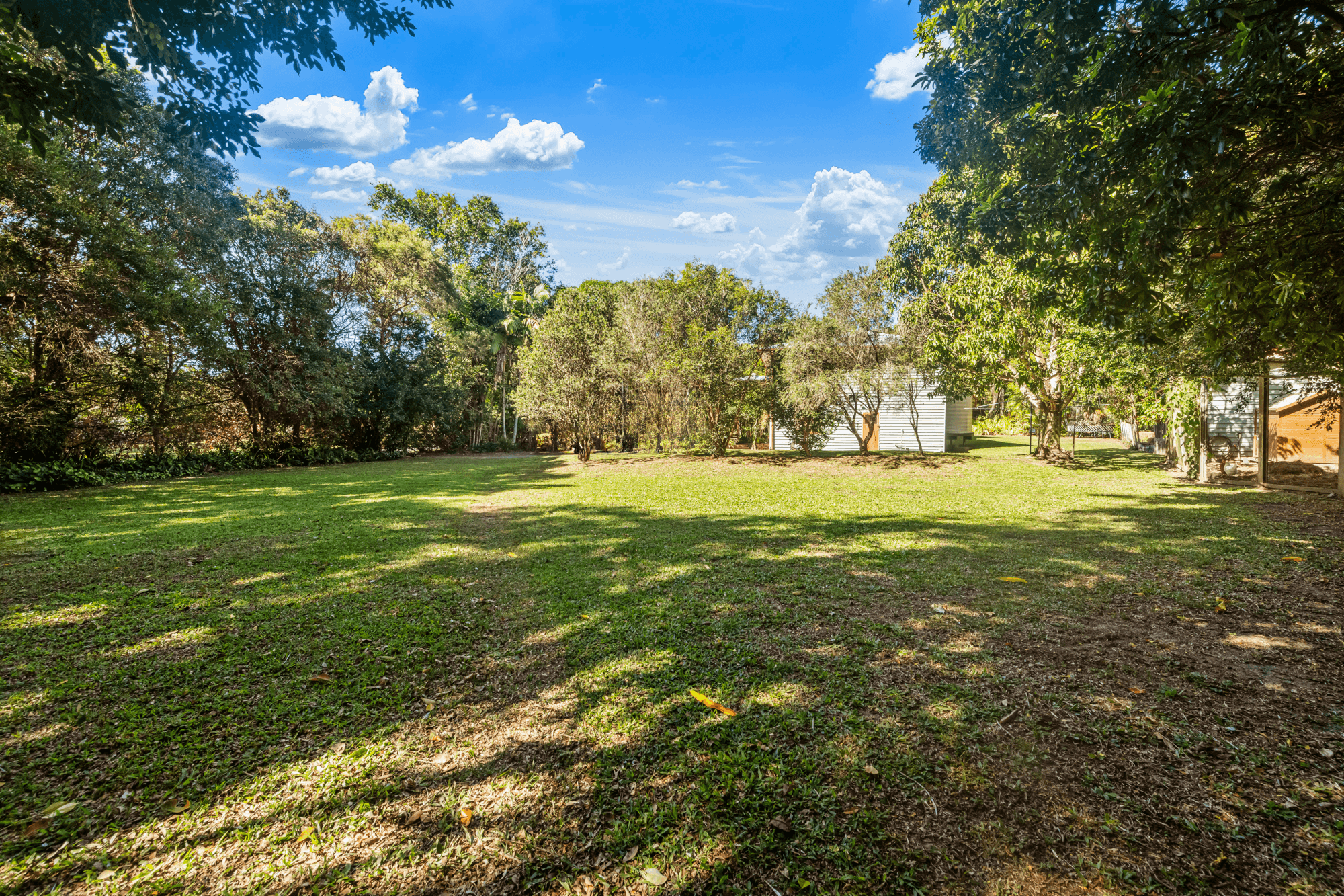 8 Rovera Road, GLASS HOUSE MOUNTAINS, QLD 4518