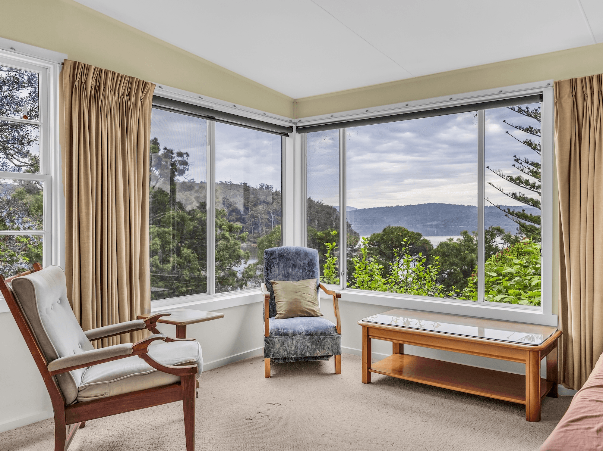 329 Lakeside Drive, MALLACOOTA, VIC 3892