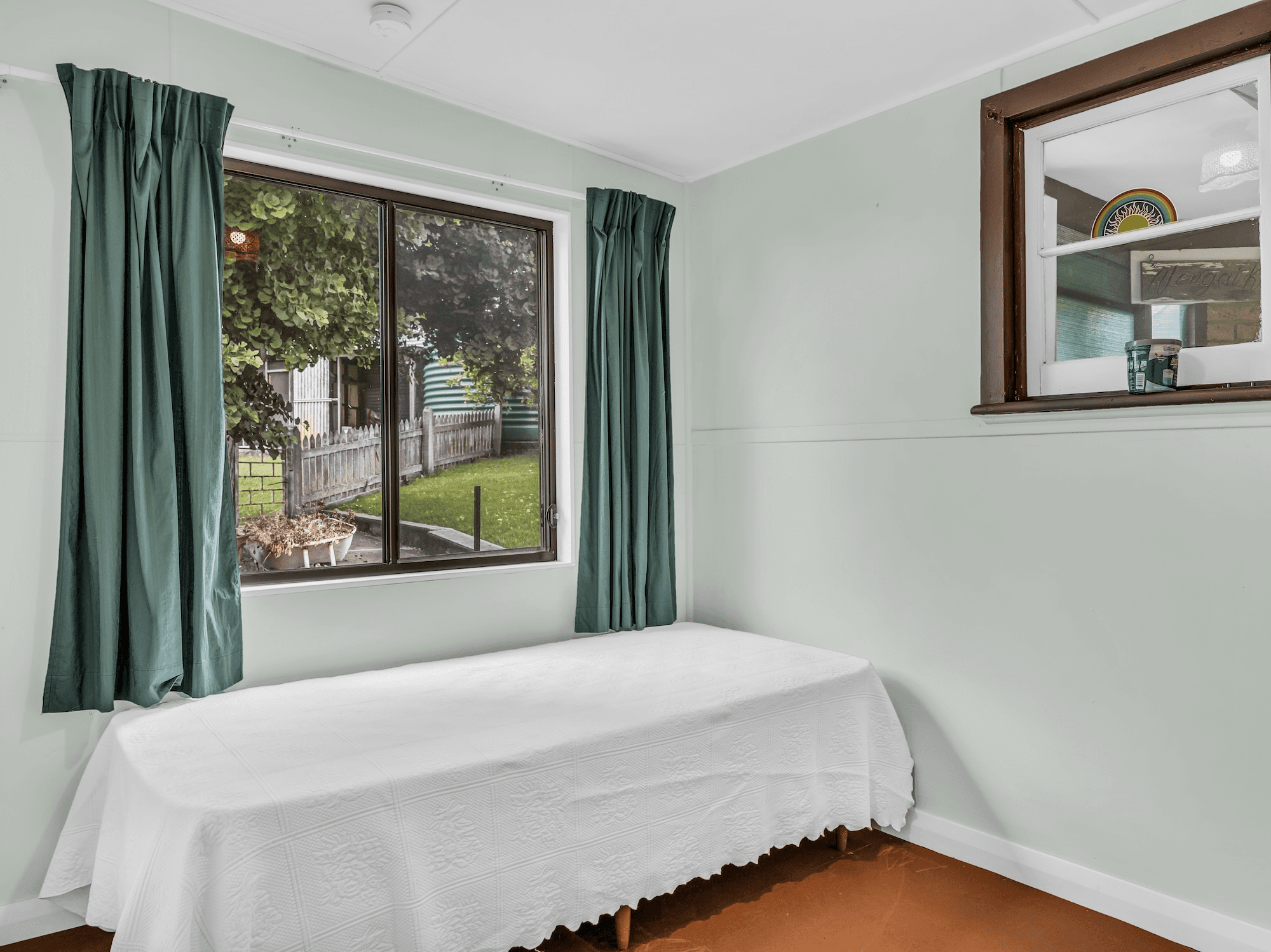 329 Lakeside Drive, MALLACOOTA, VIC 3892