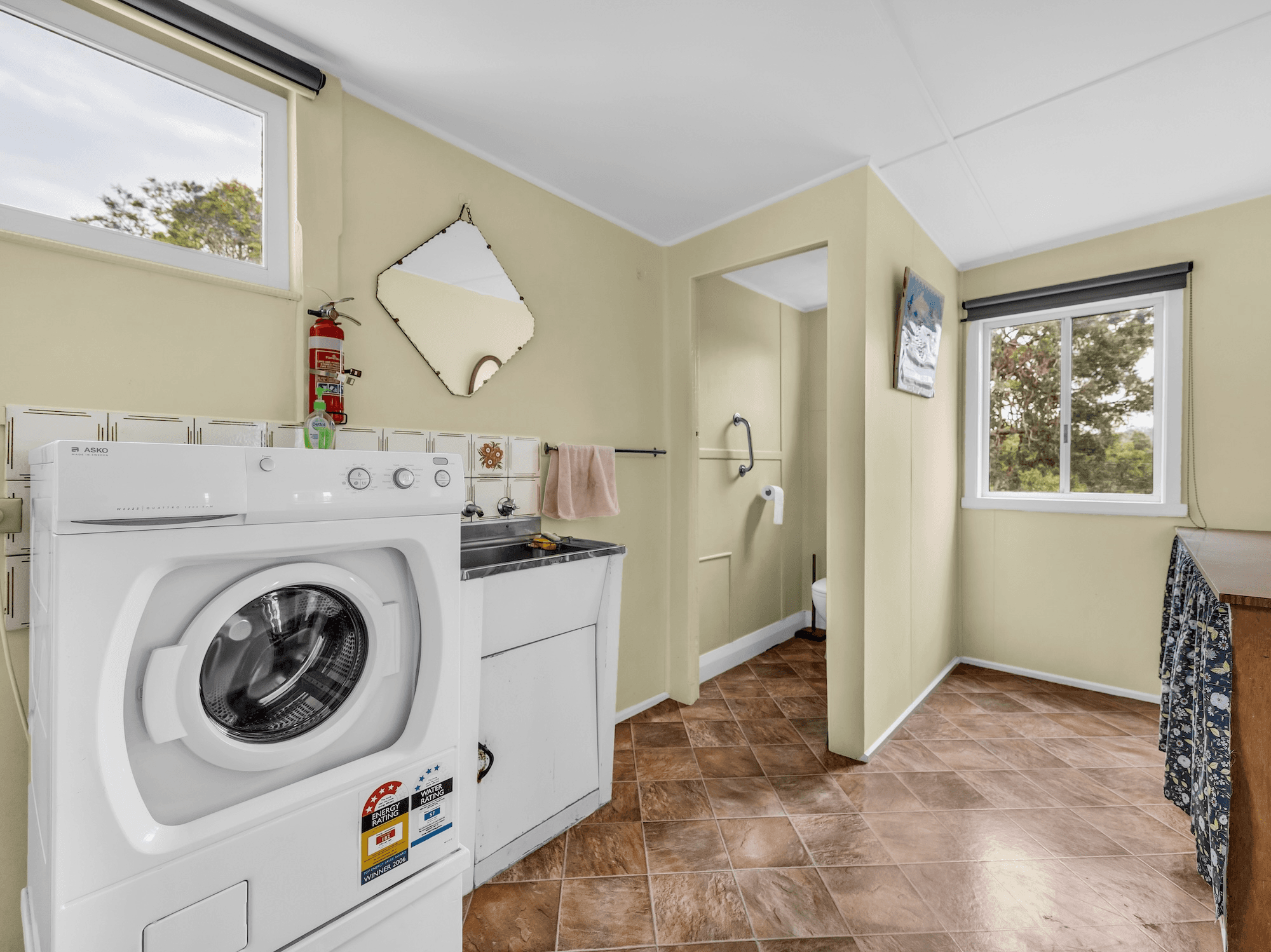 329 Lakeside Drive, MALLACOOTA, VIC 3892