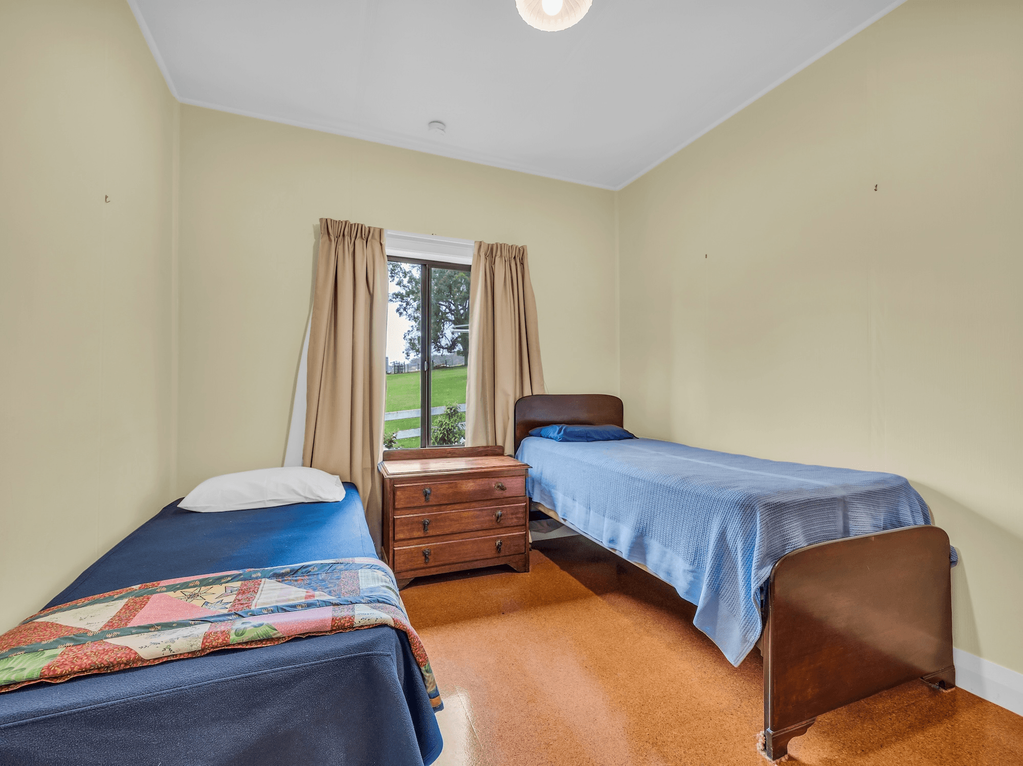 329 Lakeside Drive, MALLACOOTA, VIC 3892