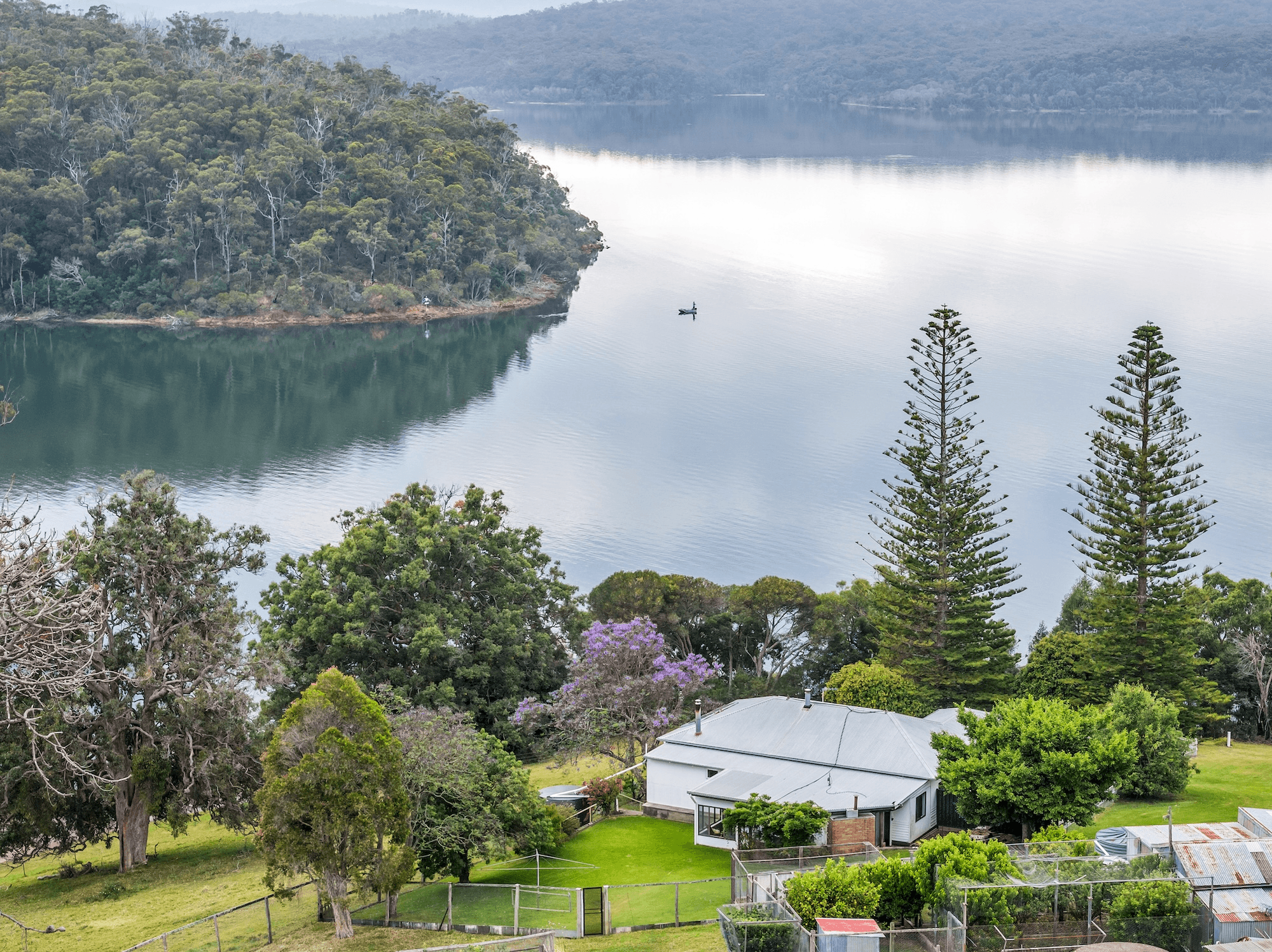 329 Lakeside Drive, MALLACOOTA, VIC 3892