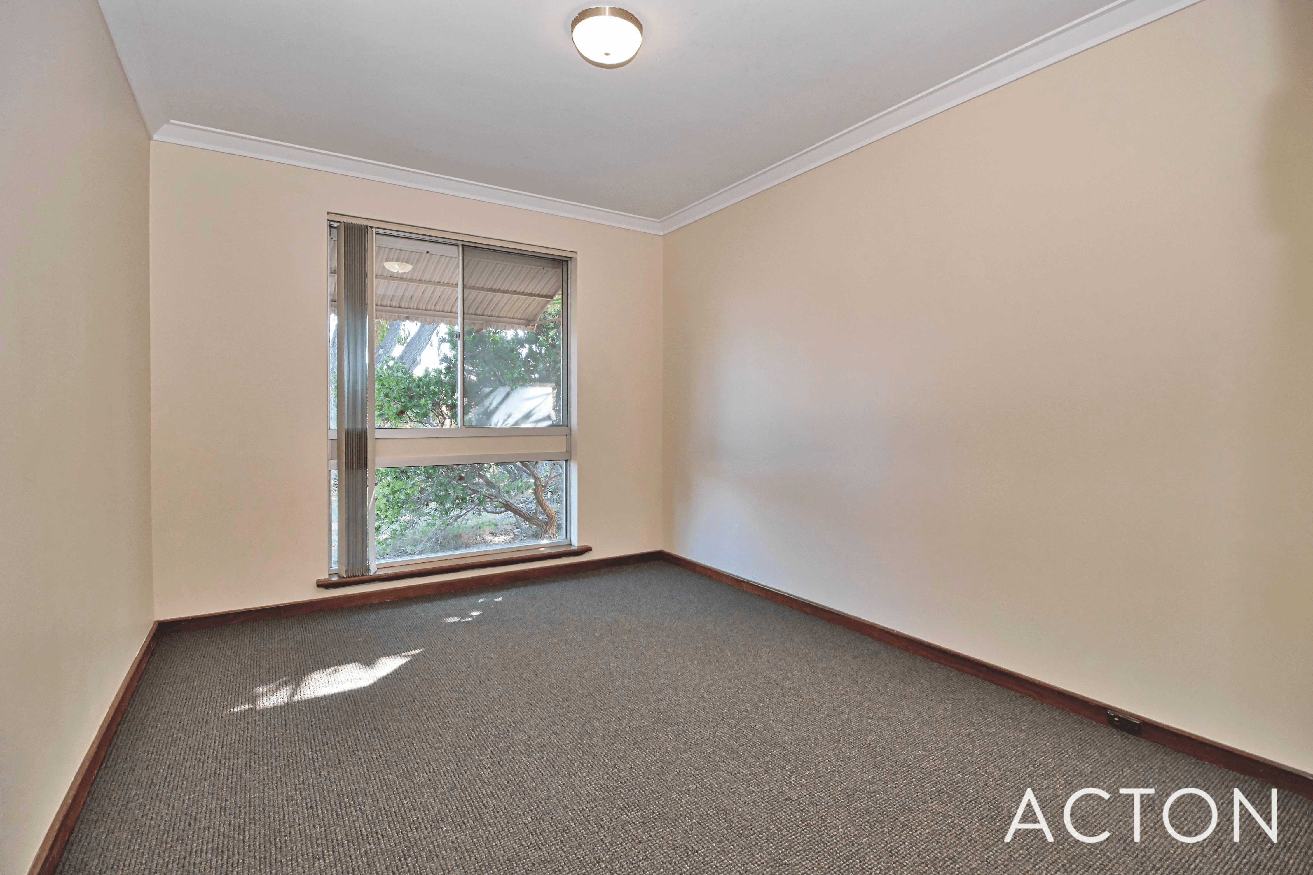 37 Okehampton Road, WARNBRO, WA 6169