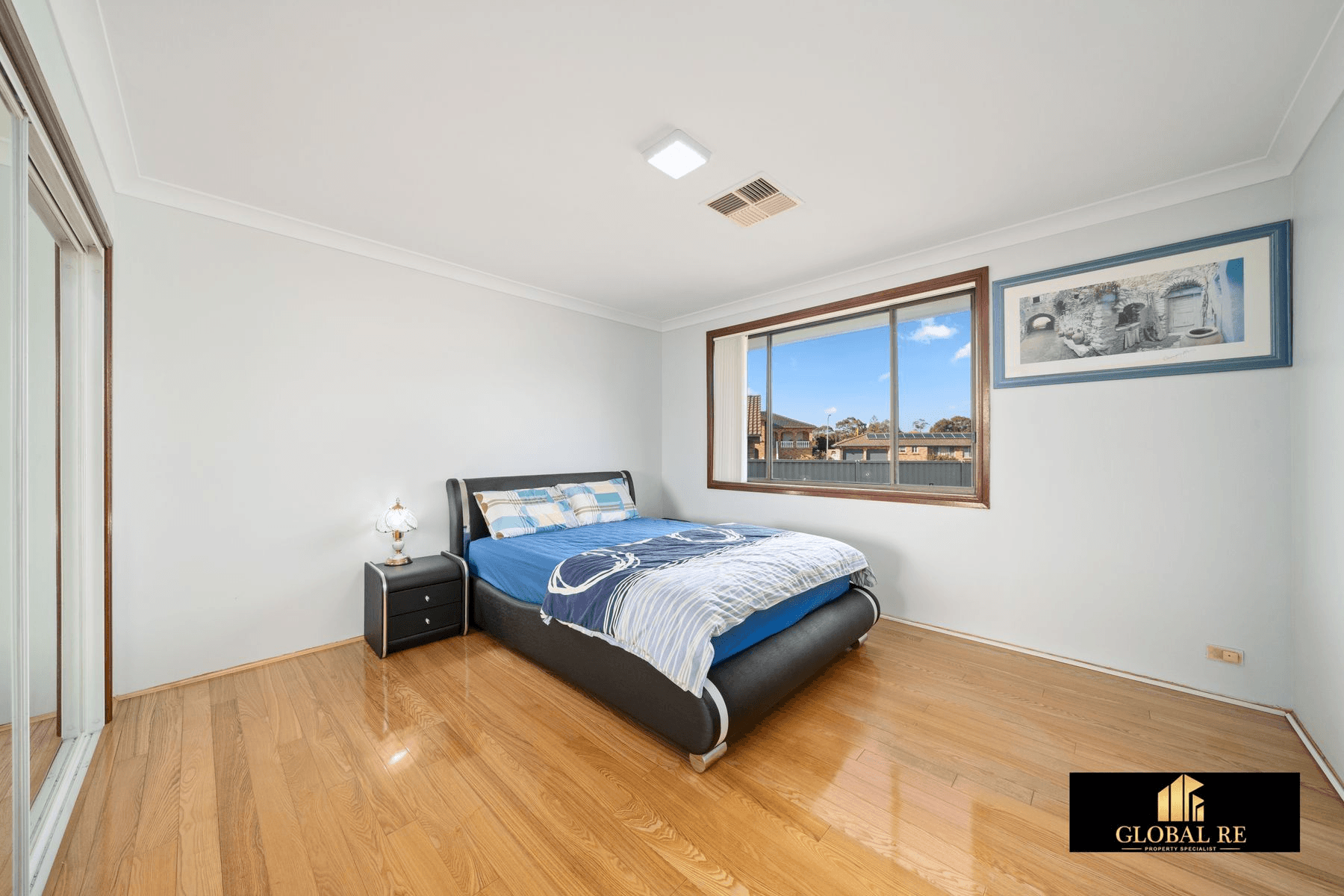 4 Hobart Place, WAKELEY, NSW 2176