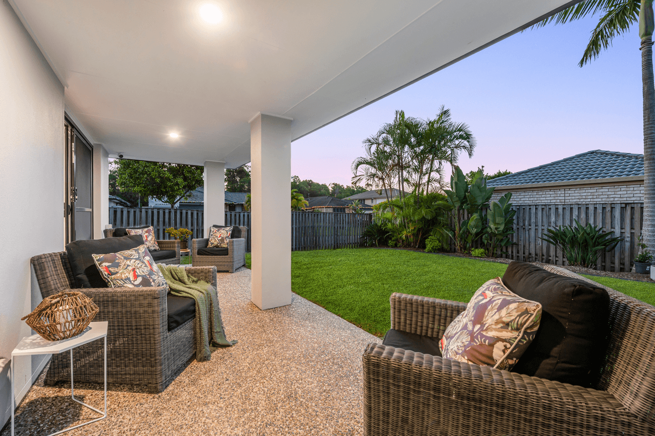 2 Coochin Lane, PACIFIC PINES, QLD 4211