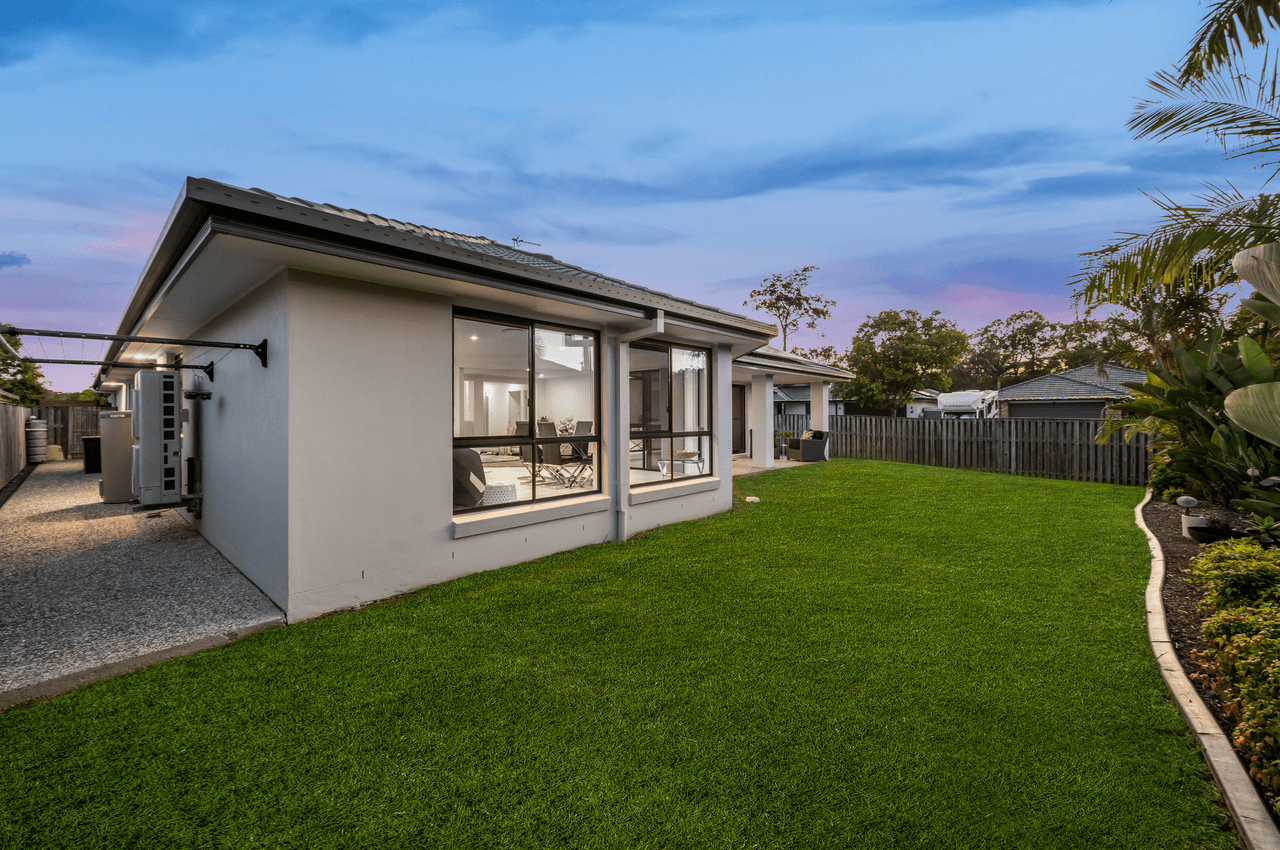 2 Coochin Lane, PACIFIC PINES, QLD 4211