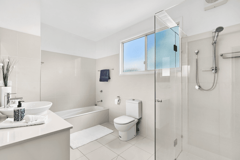 763 Esplanade, Lota, QLD 4179