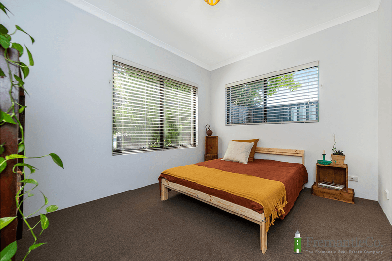 22 Graduate Way, Coolbellup, WA 6163