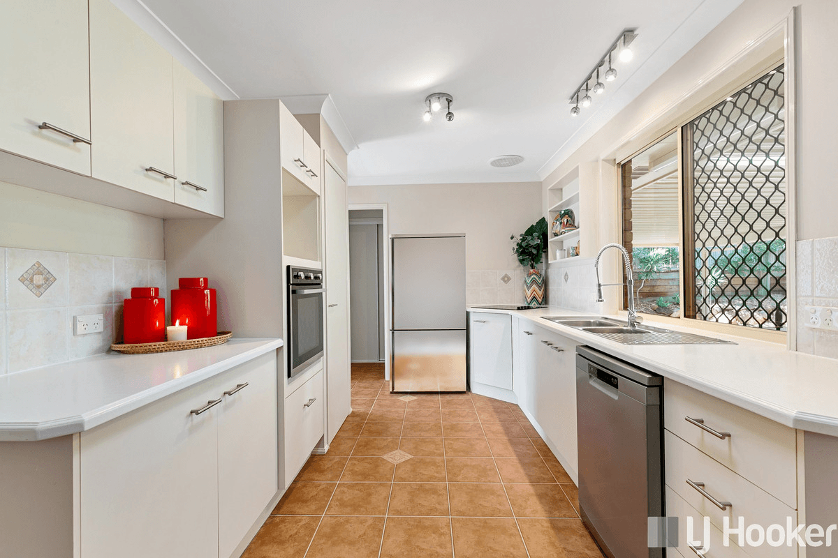 80 Pitt Street, REDLAND BAY, QLD 4165