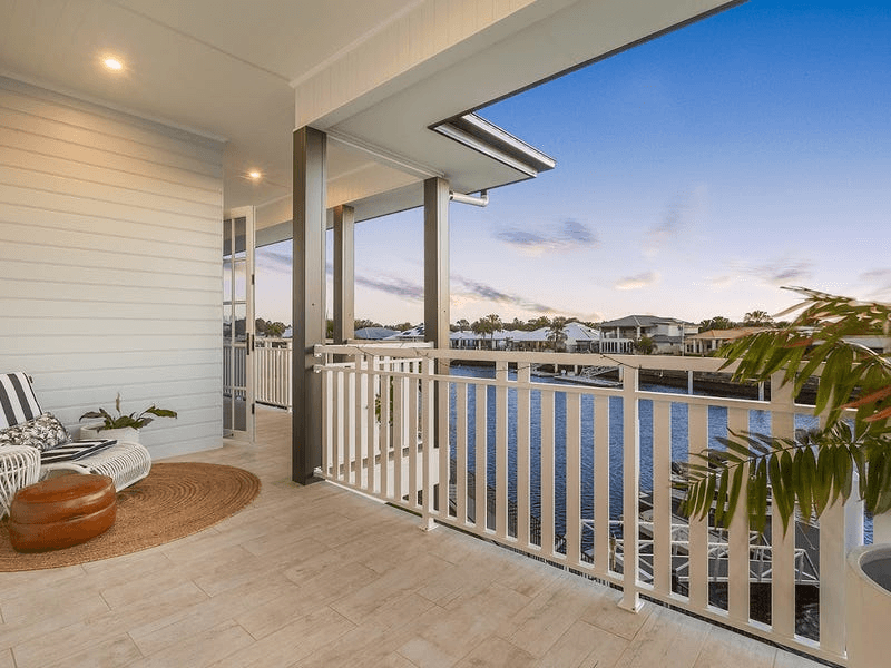 49 The Peninsula, BANKSIA BEACH, QLD 4507