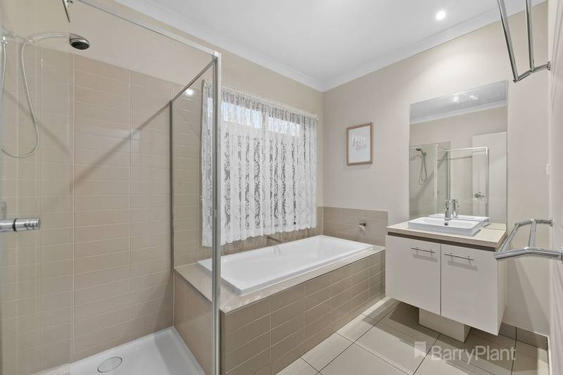 7 Carnegie Street, Officer, VIC 3809