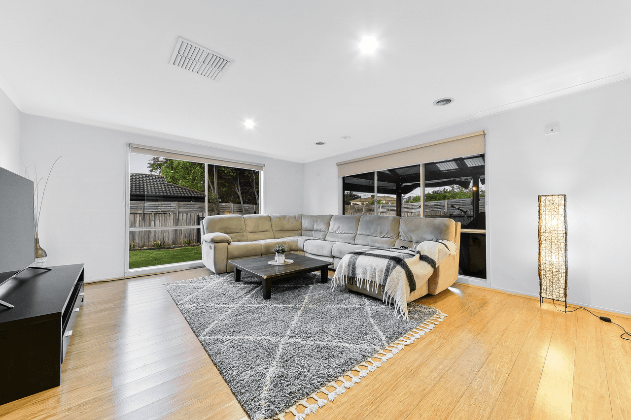 8 Begonia Way, NARRE WARREN SOUTH, VIC 3805