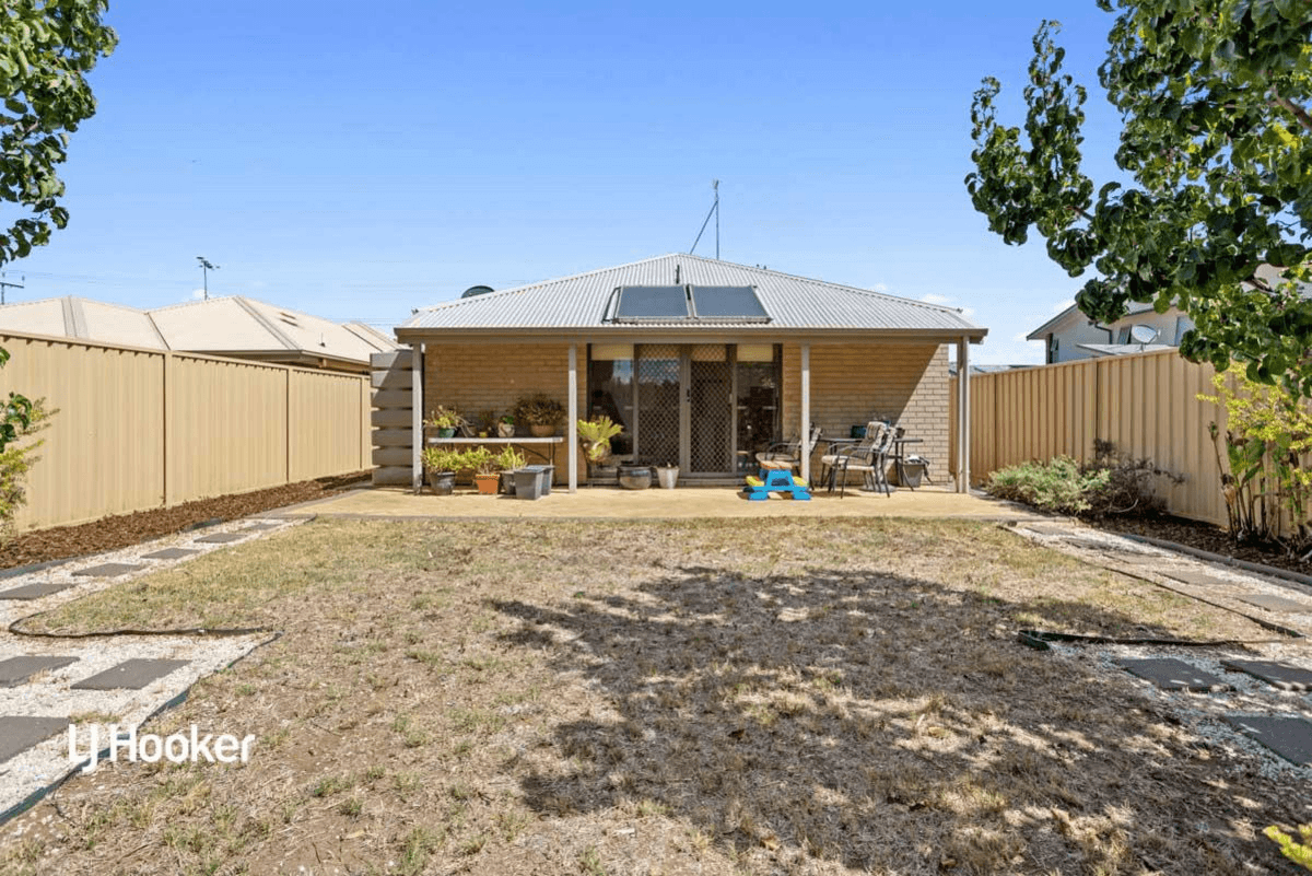 30 Tudor Crescent, SMITHFIELD PLAINS, SA 5114