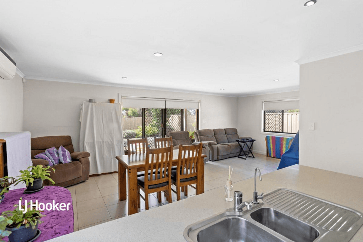 30 Tudor Crescent, SMITHFIELD PLAINS, SA 5114