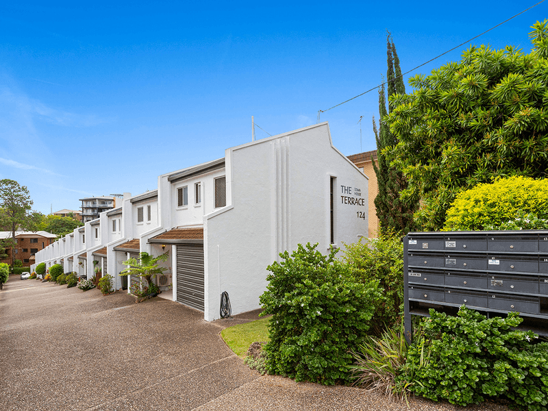 1/124 Station Road, INDOOROOPILLY, QLD 4068