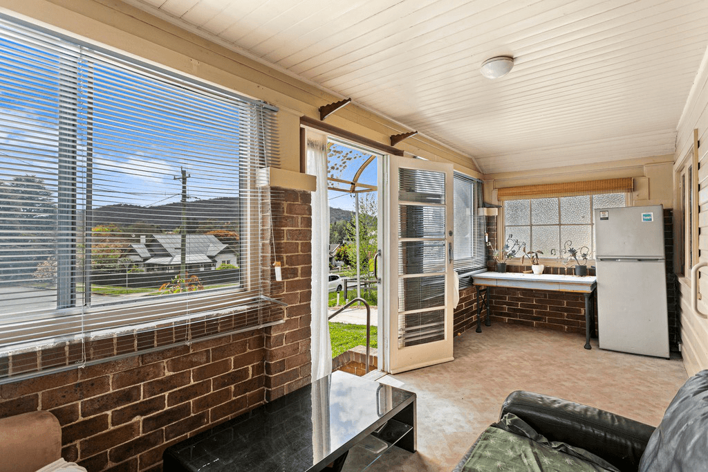 74 Bowral Road, MITTAGONG, NSW 2575