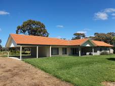 16 Hills Road, Euroa, VIC 3666