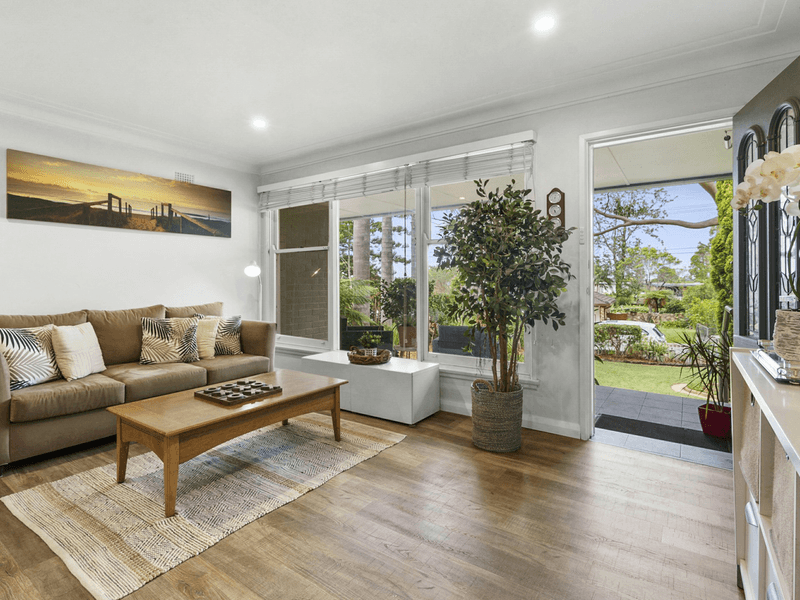 8 Springvale Avenue, FRENCHS FOREST, NSW 2086