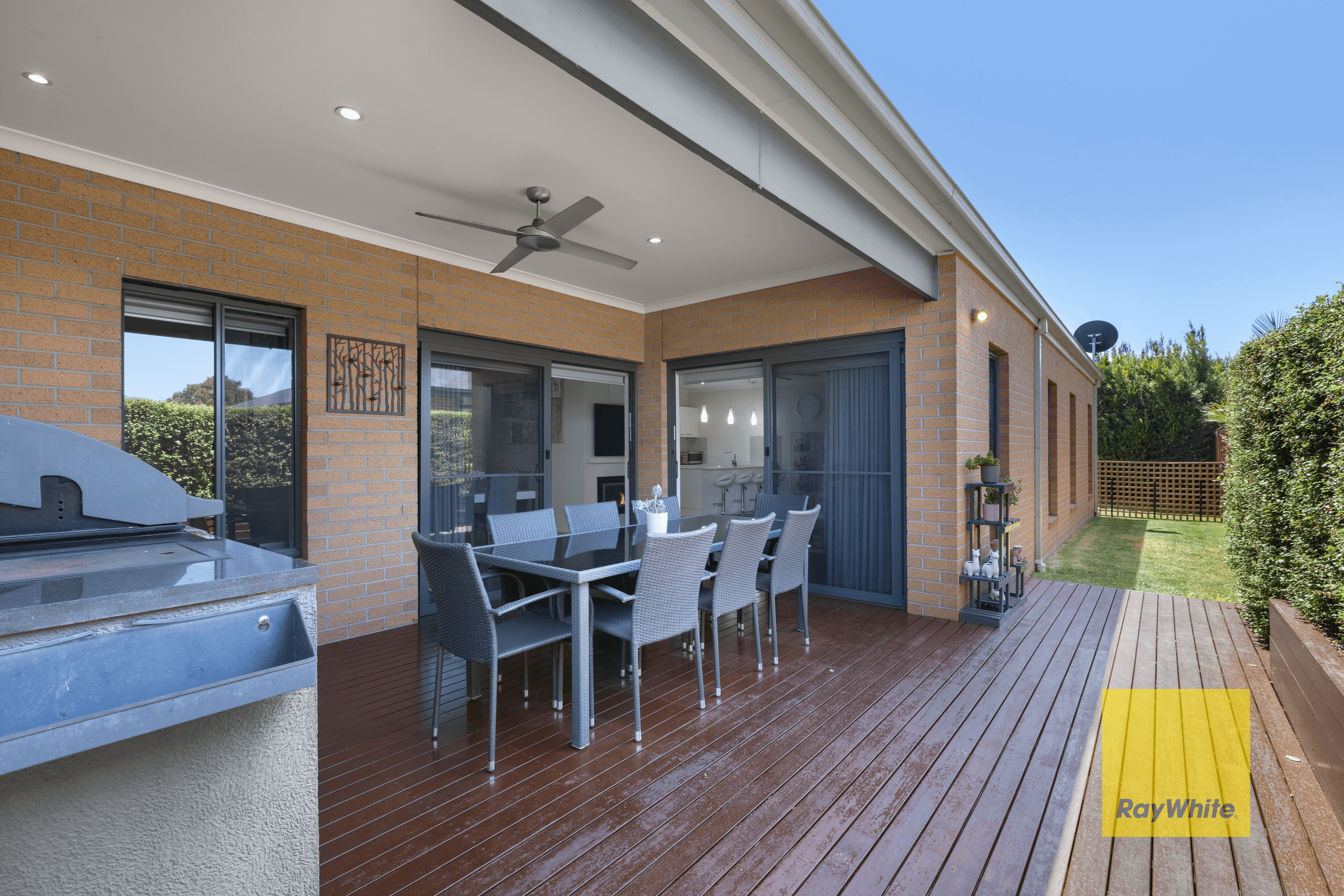 5 Tenneyson Close, ARMSTRONG CREEK, VIC 3217