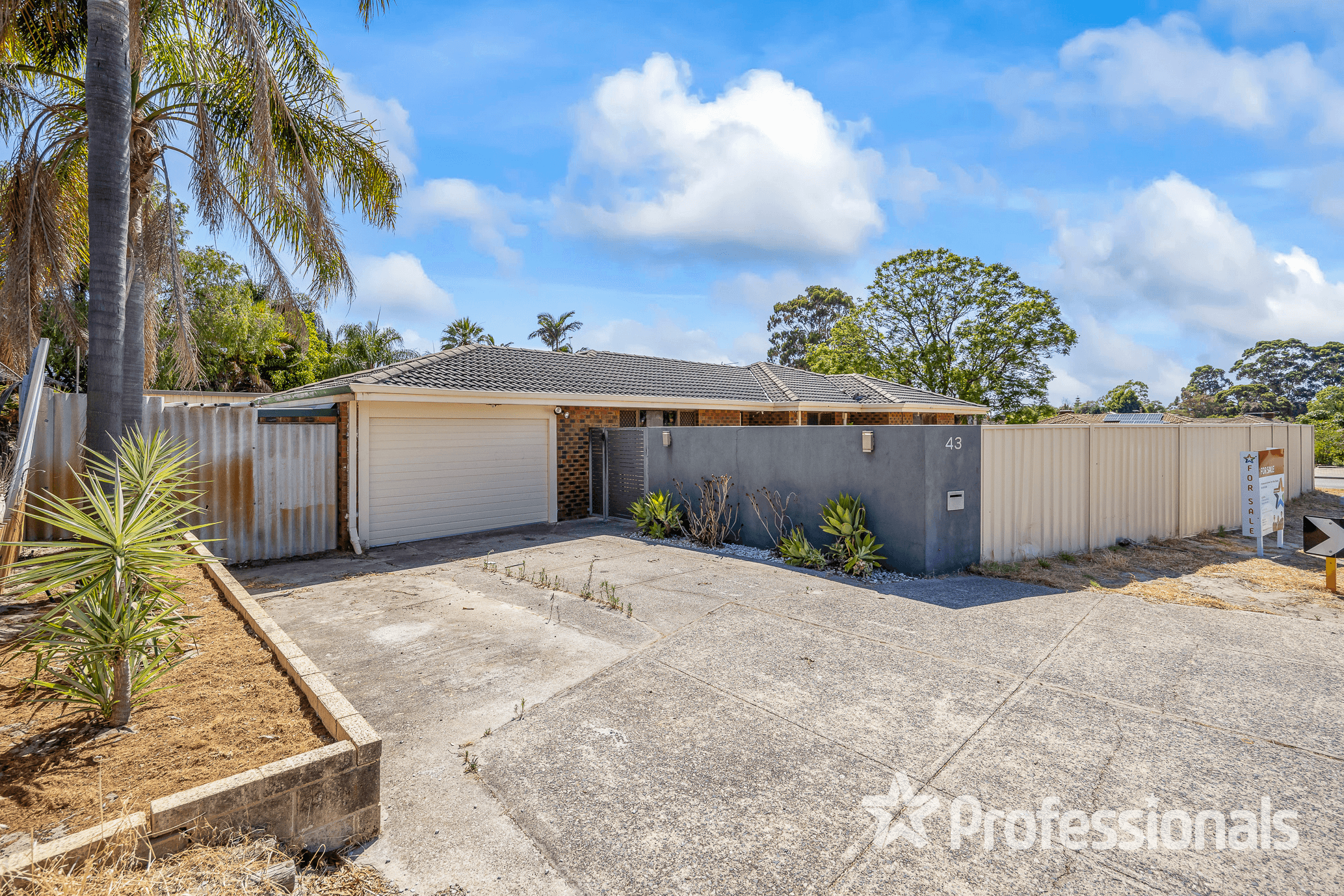 43 Glenbrook Drive, BALLAJURA, WA 6066