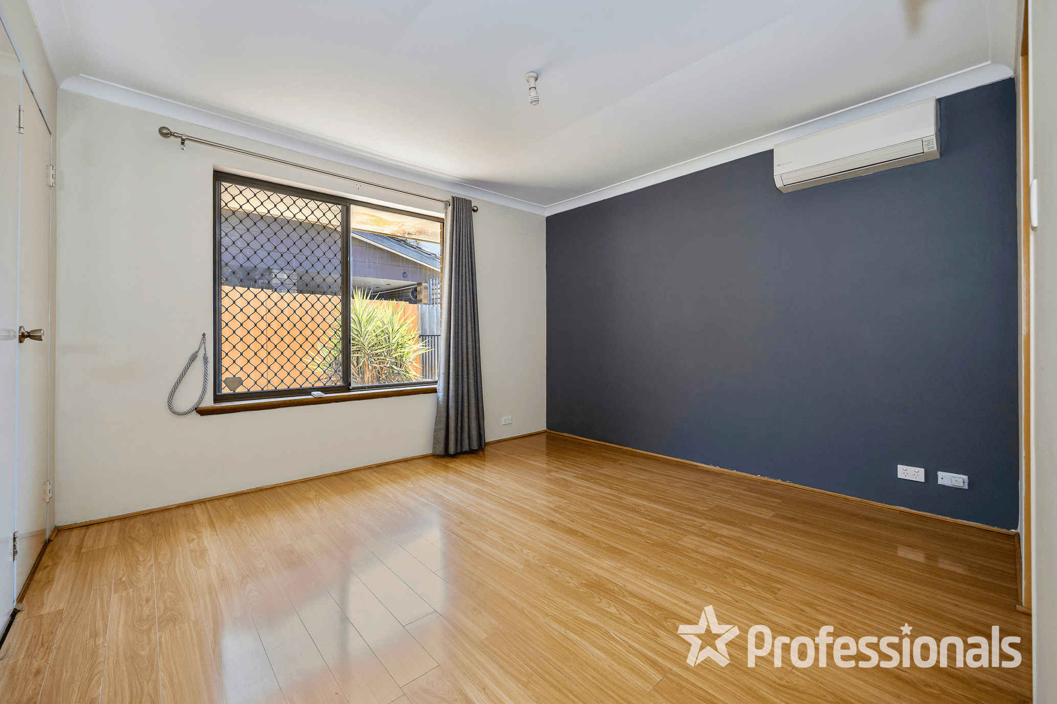 43 Glenbrook Drive, BALLAJURA, WA 6066