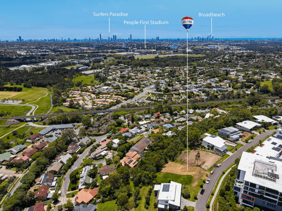 37 John Francis Drive, CARRARA, QLD 4211