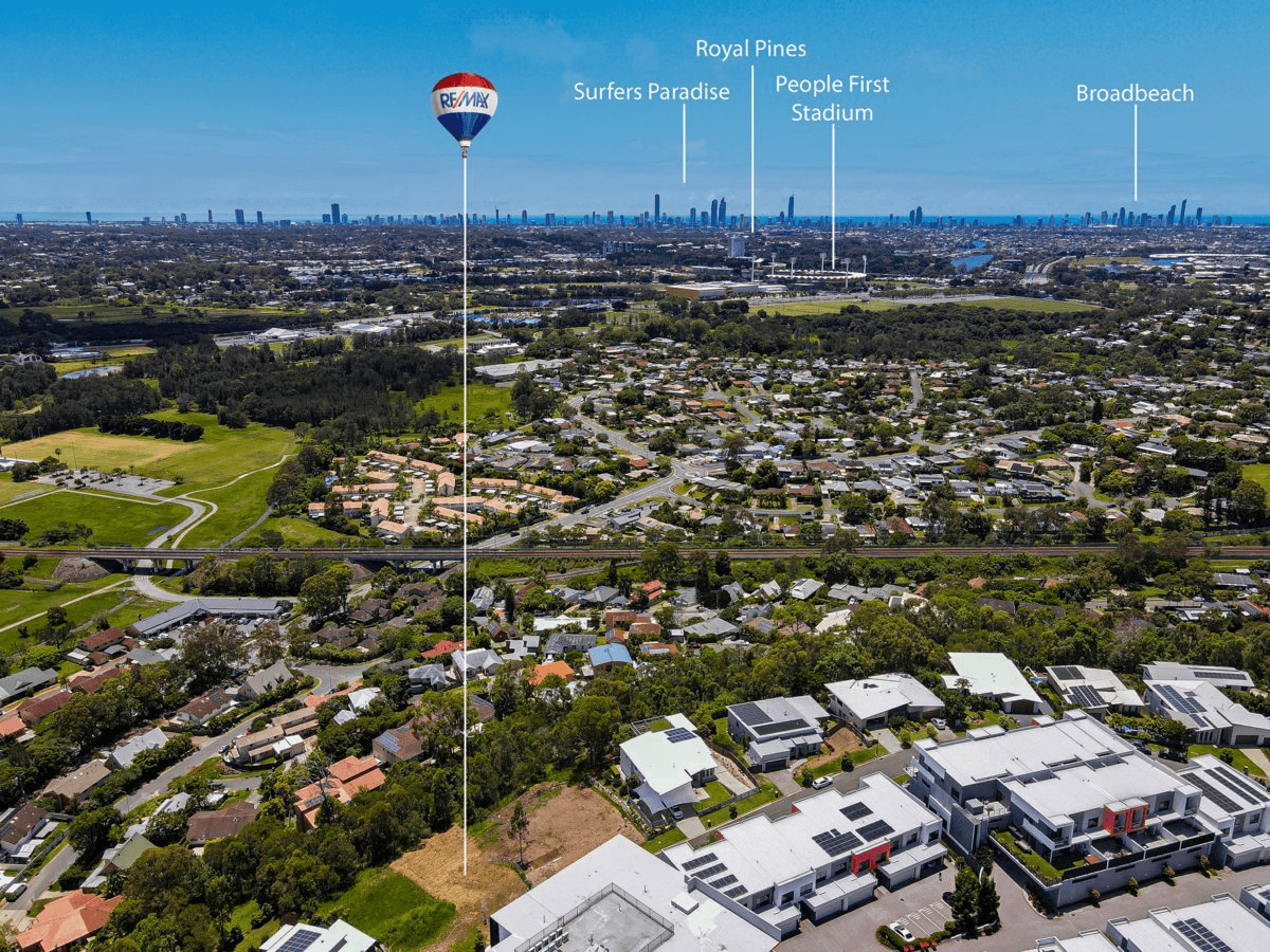 37 John Francis Drive, CARRARA, QLD 4211