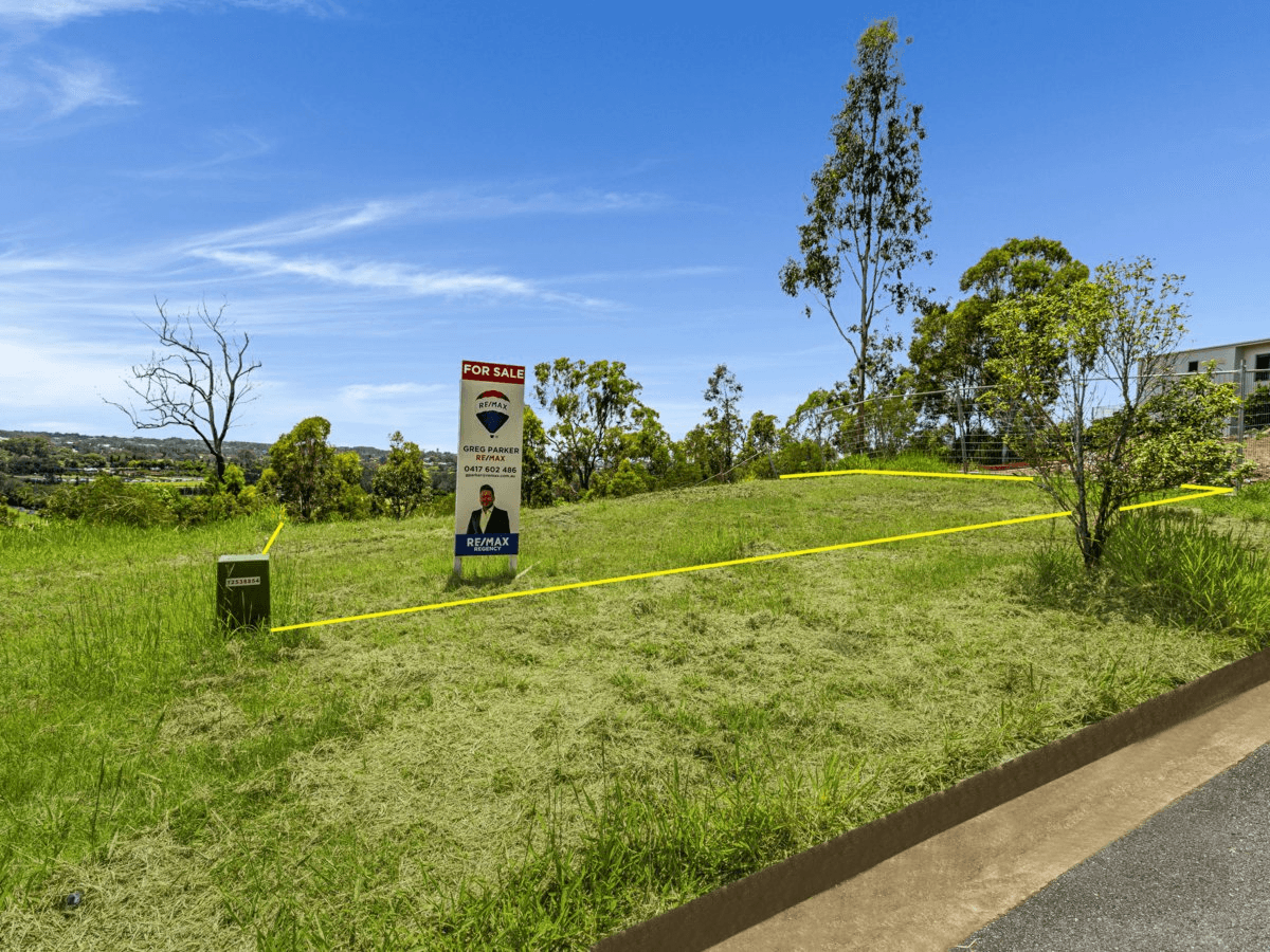 37 John Francis Drive, CARRARA, QLD 4211