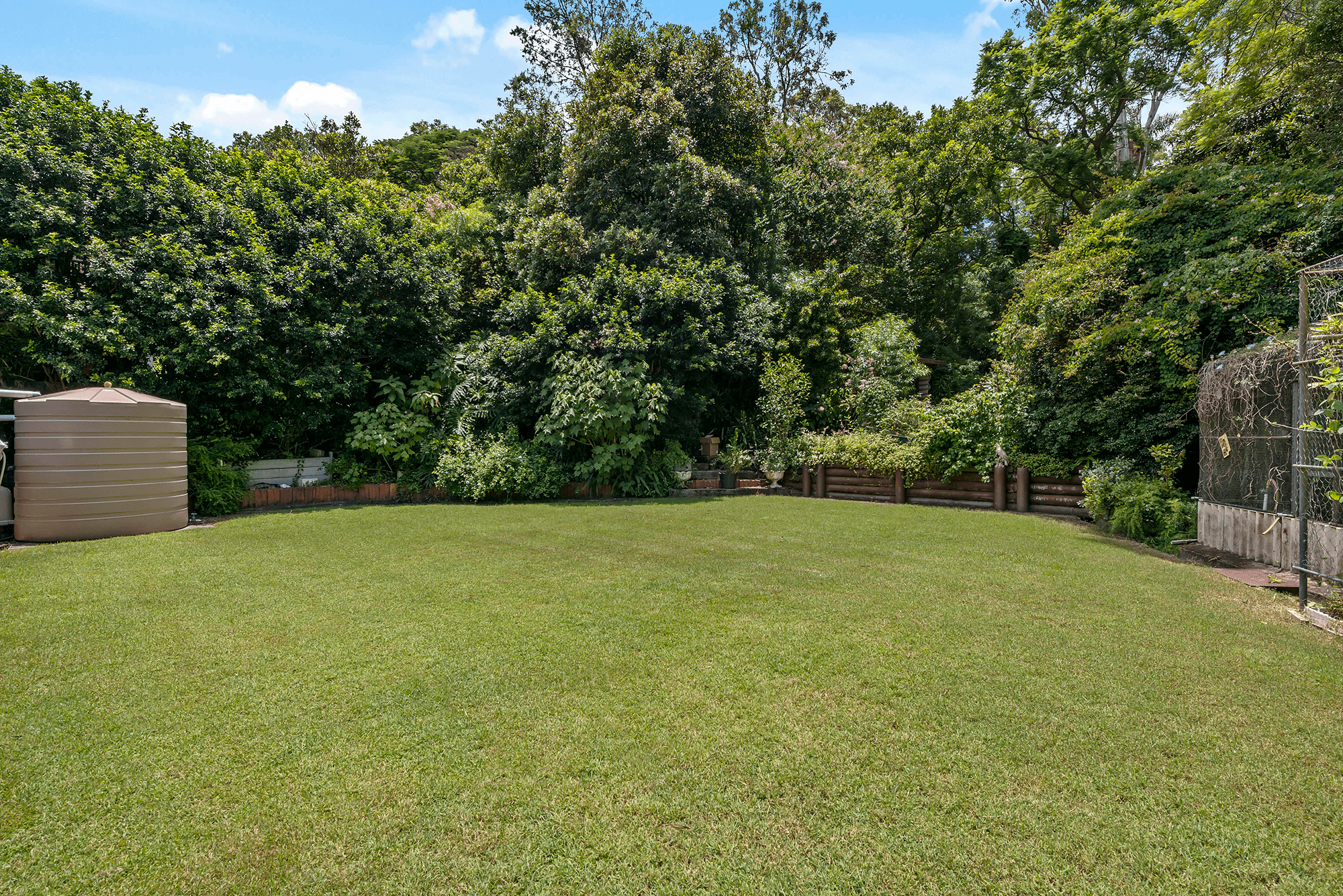 64 Minto Crescent, ARANA HILLS, QLD 4054