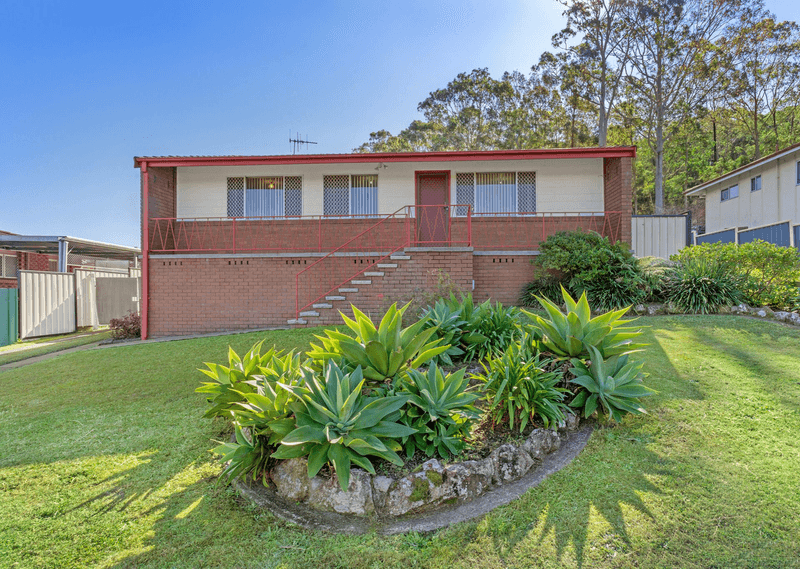 4 Fisher Street, TAREE, NSW 2430