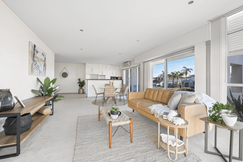 1/101-103 Ocean Parade, THE ENTRANCE, NSW 2261