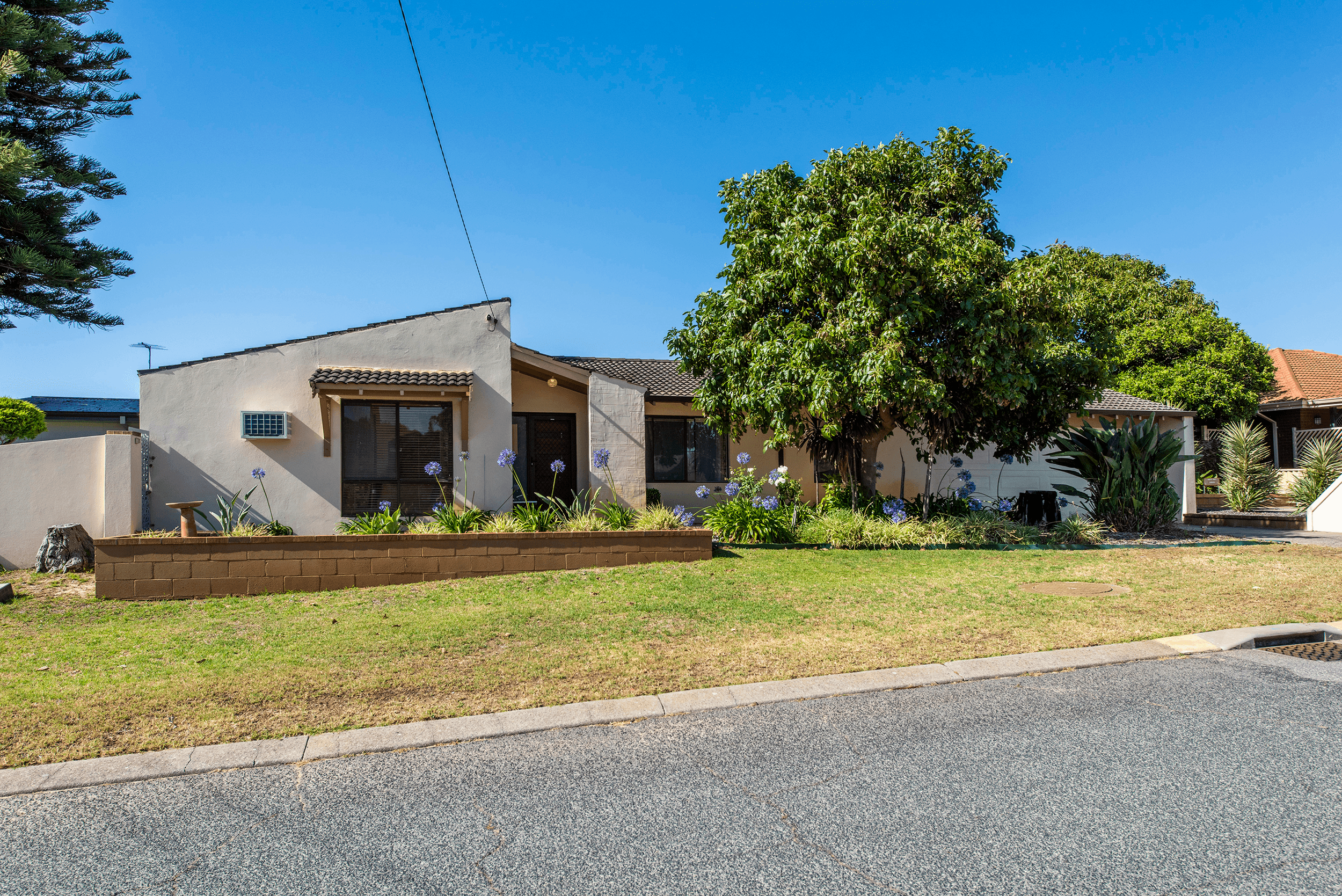 43 Warruga Way, WANNEROO, WA 6065