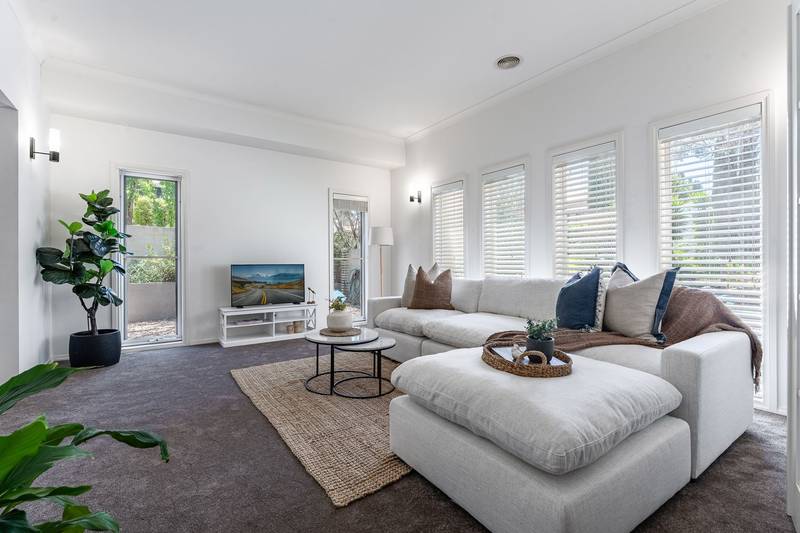 2A Lakewood Drive, Kennington, VIC 3550