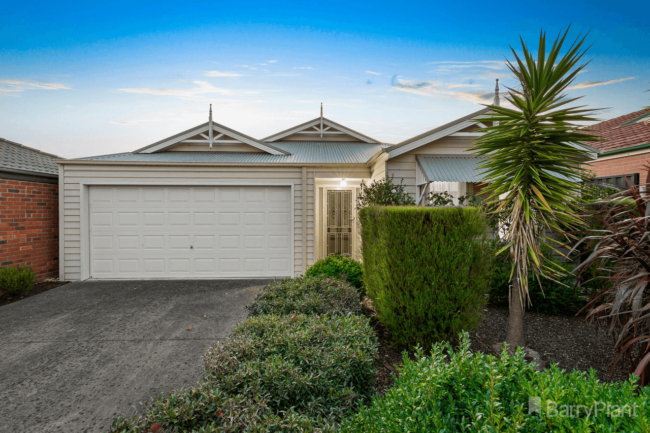 48 Lucerne Circuit, Pakenham, VIC 3810