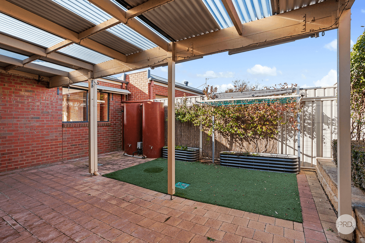 20 Grevillea Avenue, KANGAROO FLAT, VIC 3555