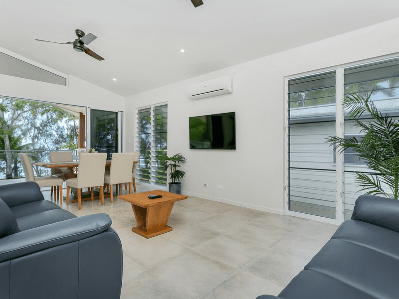 95 Upolu Esplanade, CLIFTON BEACH, QLD 4879